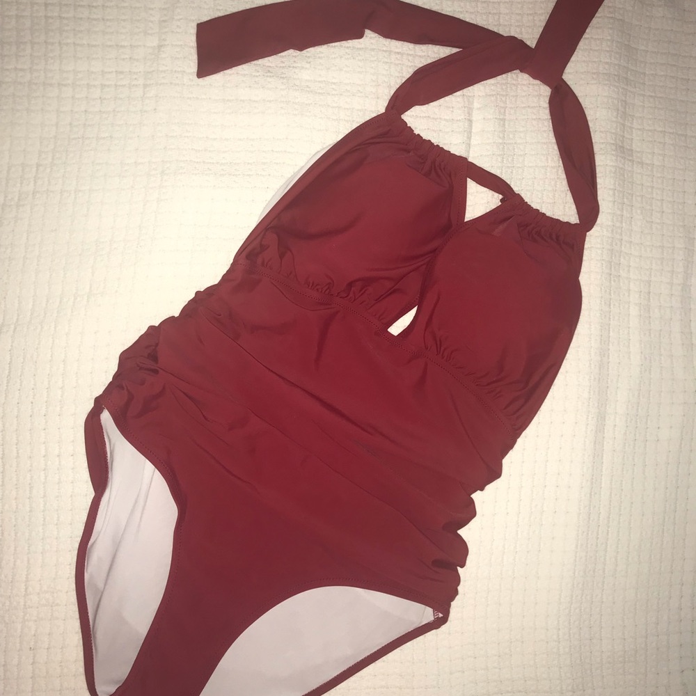 Cupshe XL One Piece Halter Bathing Suit